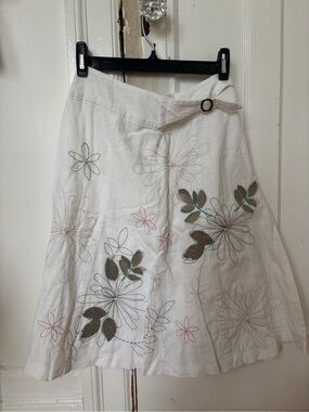 Tribal White A-Line Skirt with Floral Embroidery and Leaf Appliqués